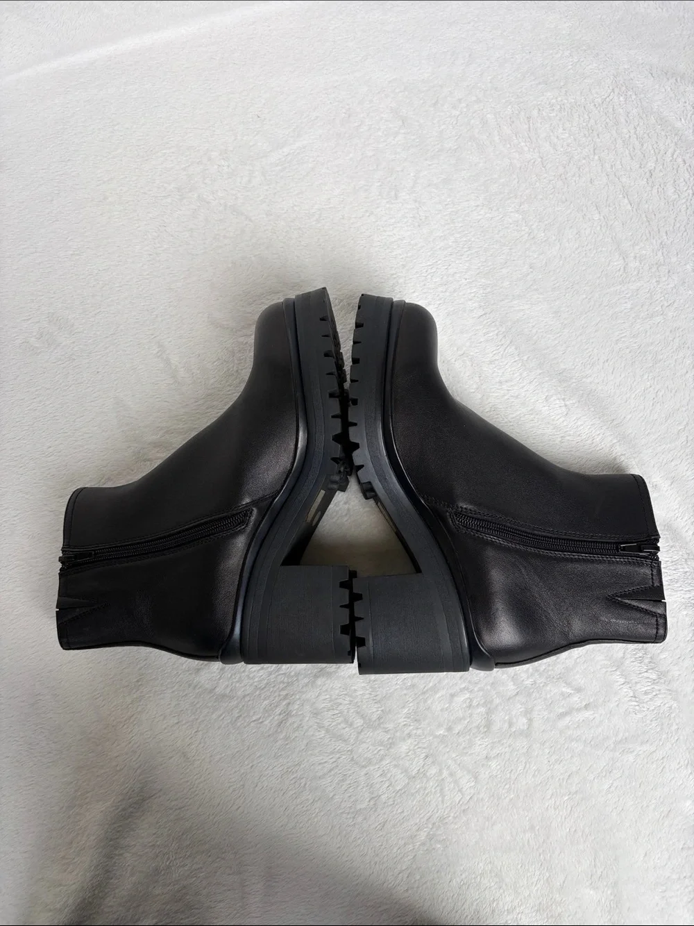 NWOB Jeffrey Campbell Black Leather Tracker Block Heel Ankle Boots Size 10